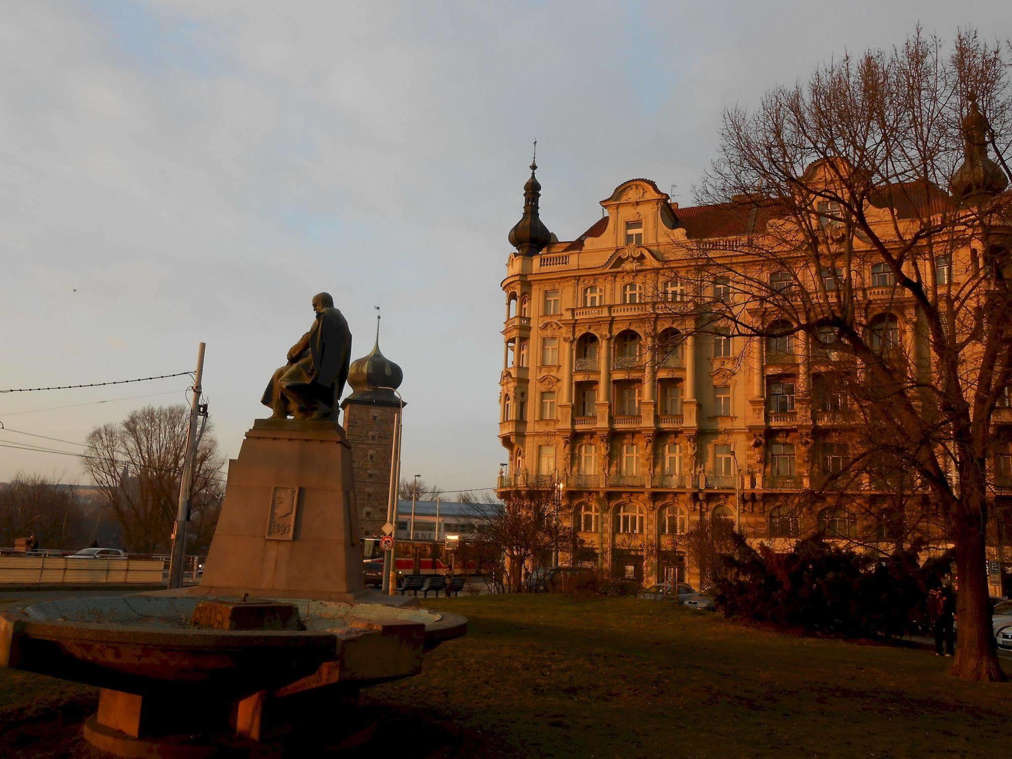 The Palace Suites And Apartments Prag Exterior foto